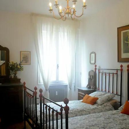 Charming Flat With Terrace Over The Canal Apartment Венеция Екстериор снимка